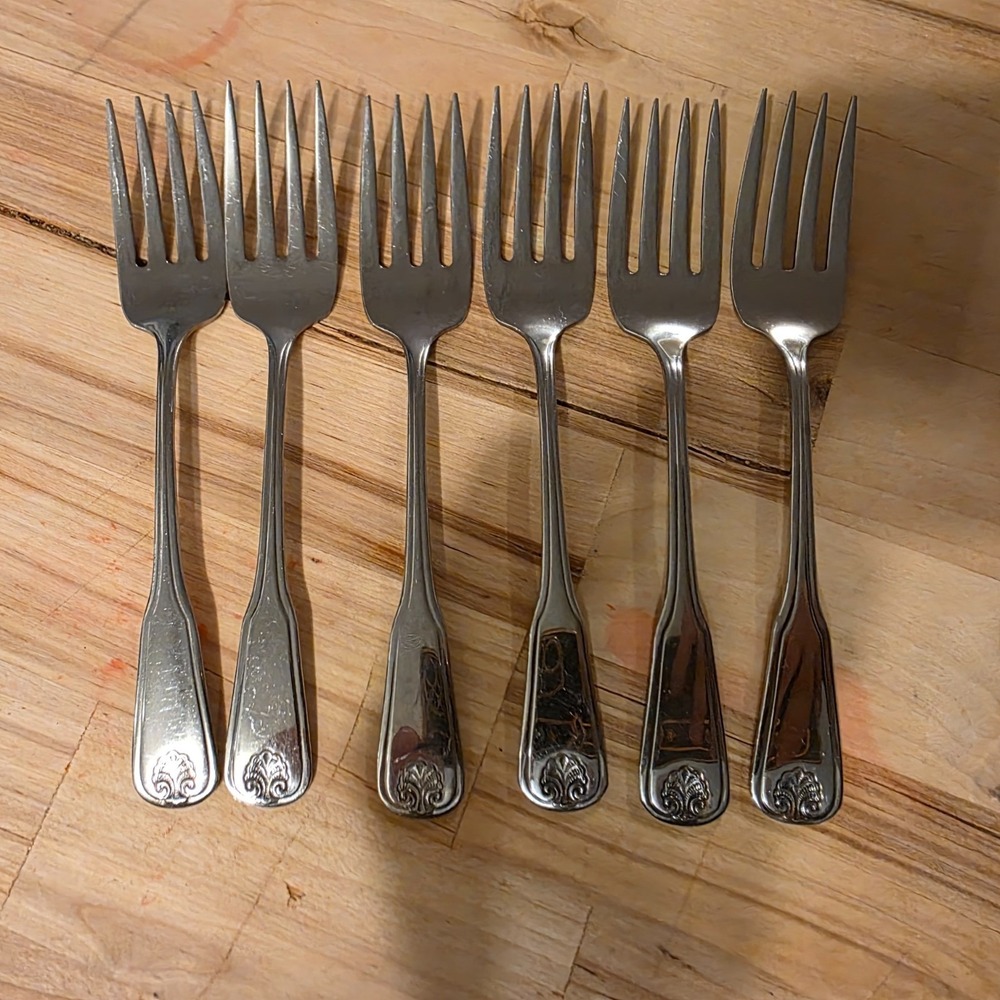 WM A ROGERS c1991 COLONIAL MOOD DELUXE STAINLESS‎ 6 PLACE/ DINNER FORKS